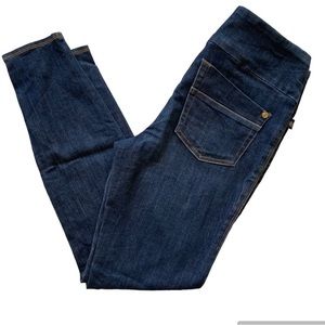 Rock & Republic Fever Denim RX SkinnySlimming Pull On SZ 10